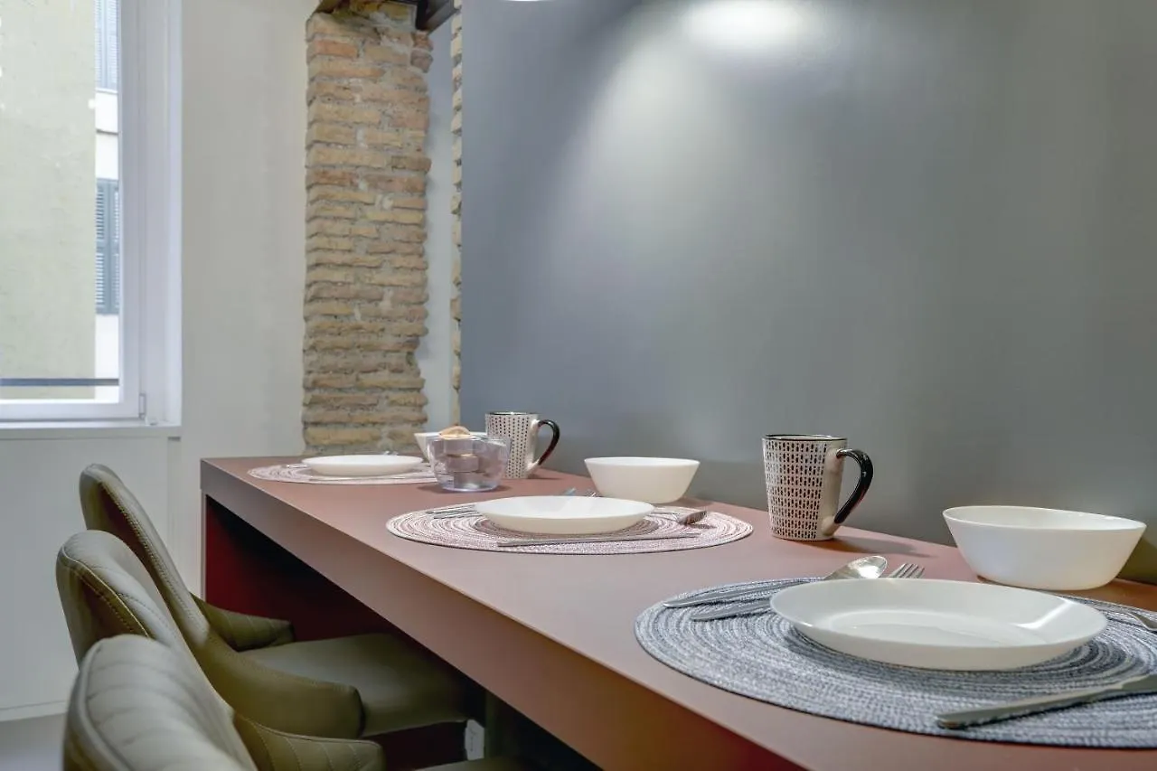 Colosseo Apt Laterano 85 - Home And More 로마 아파트